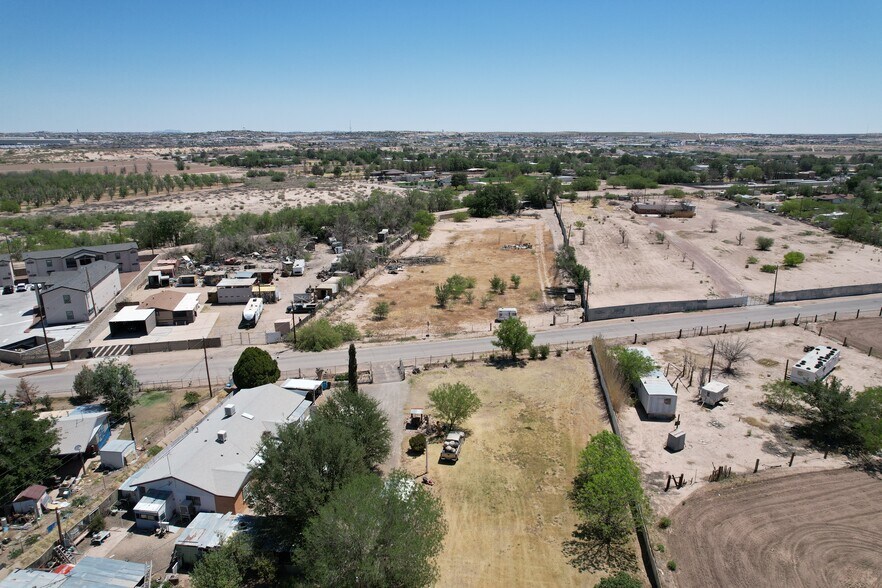 10719 Horn Cir, Socorro, TX à vendre - Photo de l’immeuble – Image 3 sur 6