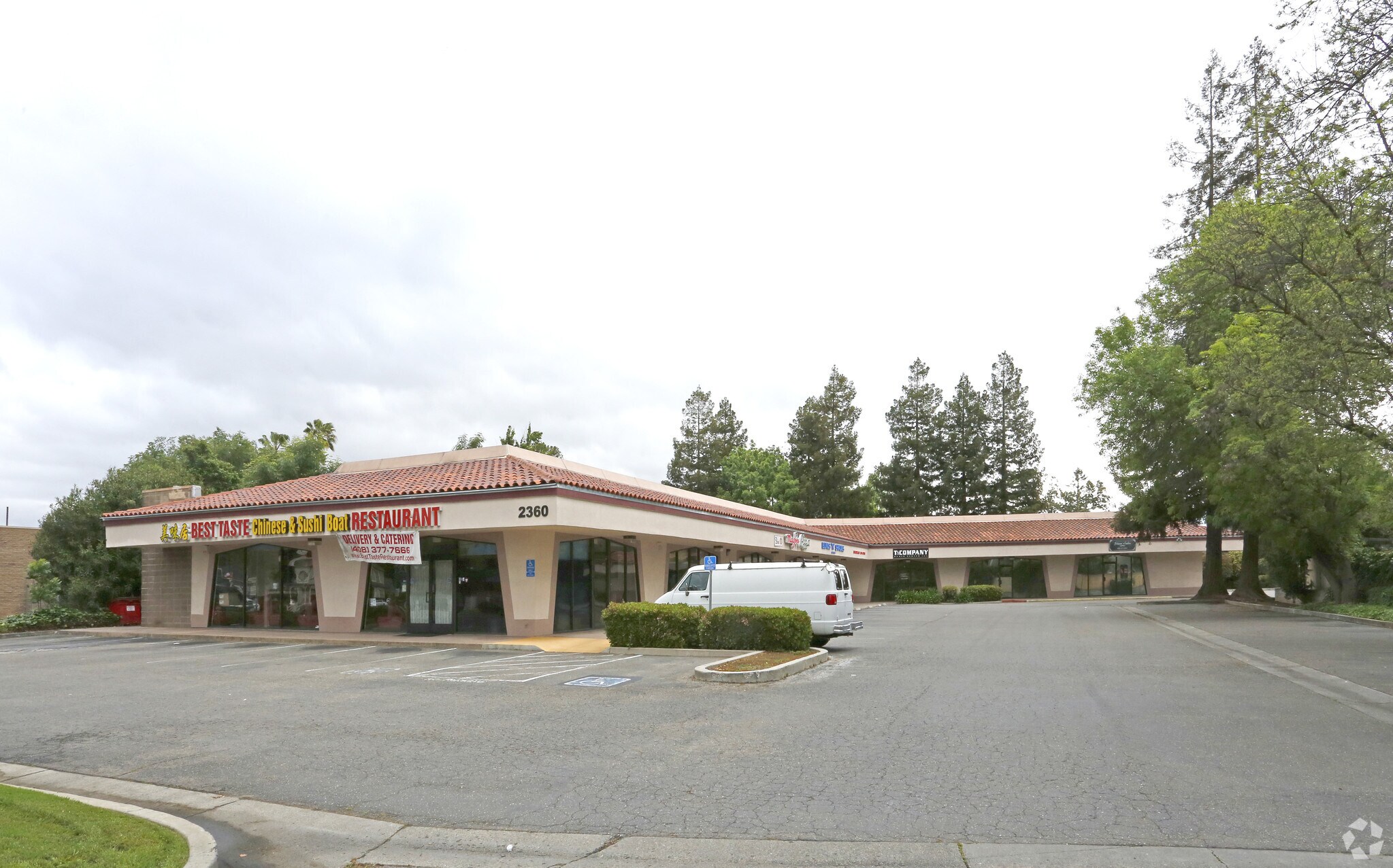 2360 S Bascom Ave, Campbell, CA à louer Photo principale– Image 1 sur 4