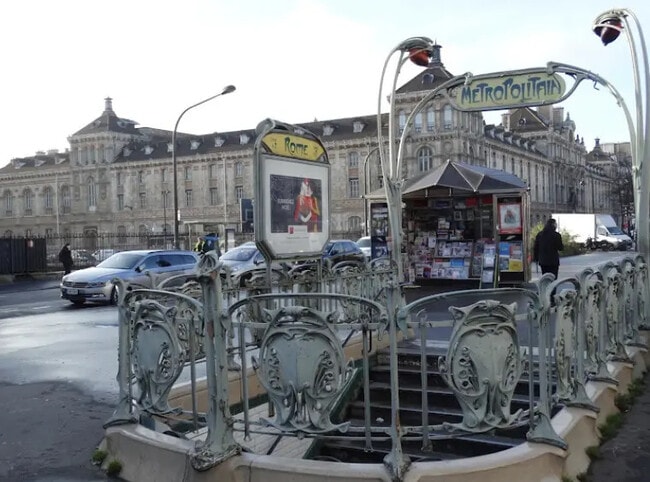 Plus de détails pour Local commercial à louer