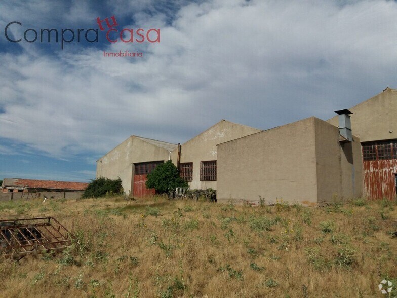Industriel/Logistique dans Cantalejo, Segovia à louer - Photo de l’immeuble – Image 2 sur 10