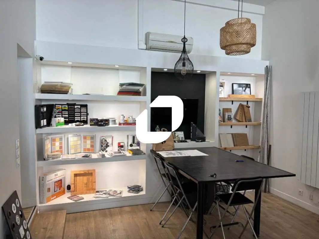 Bureau dans Bordeaux à louer Photo de l’immeuble– Image 1 sur 15