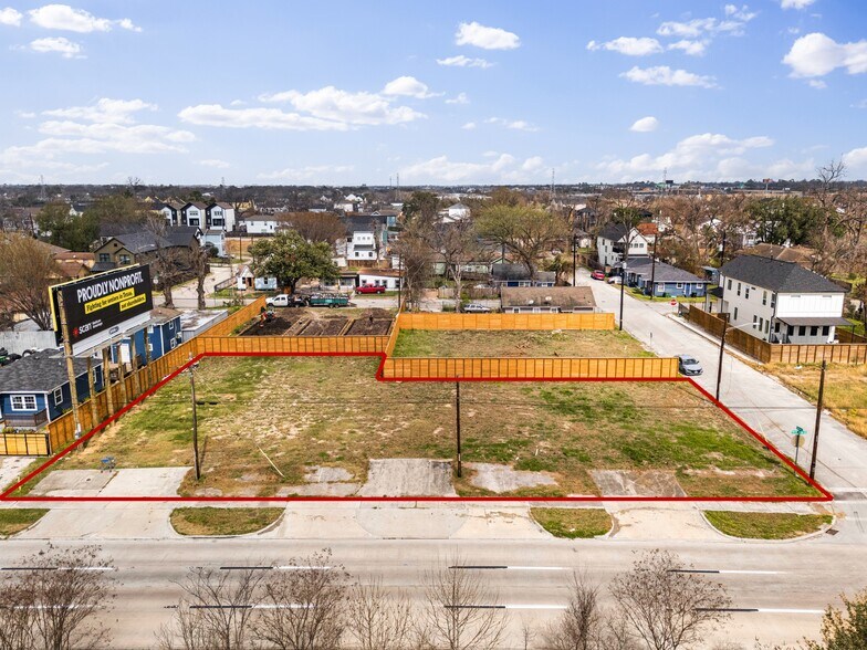 1025 North Loop, Houston, TX à vendre - Aérien – Image 3 sur 10