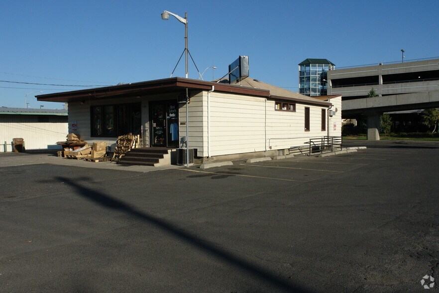206 E Wellesley Ave, Spokane, WA à louer - Photo de l’immeuble – Image 2 sur 8