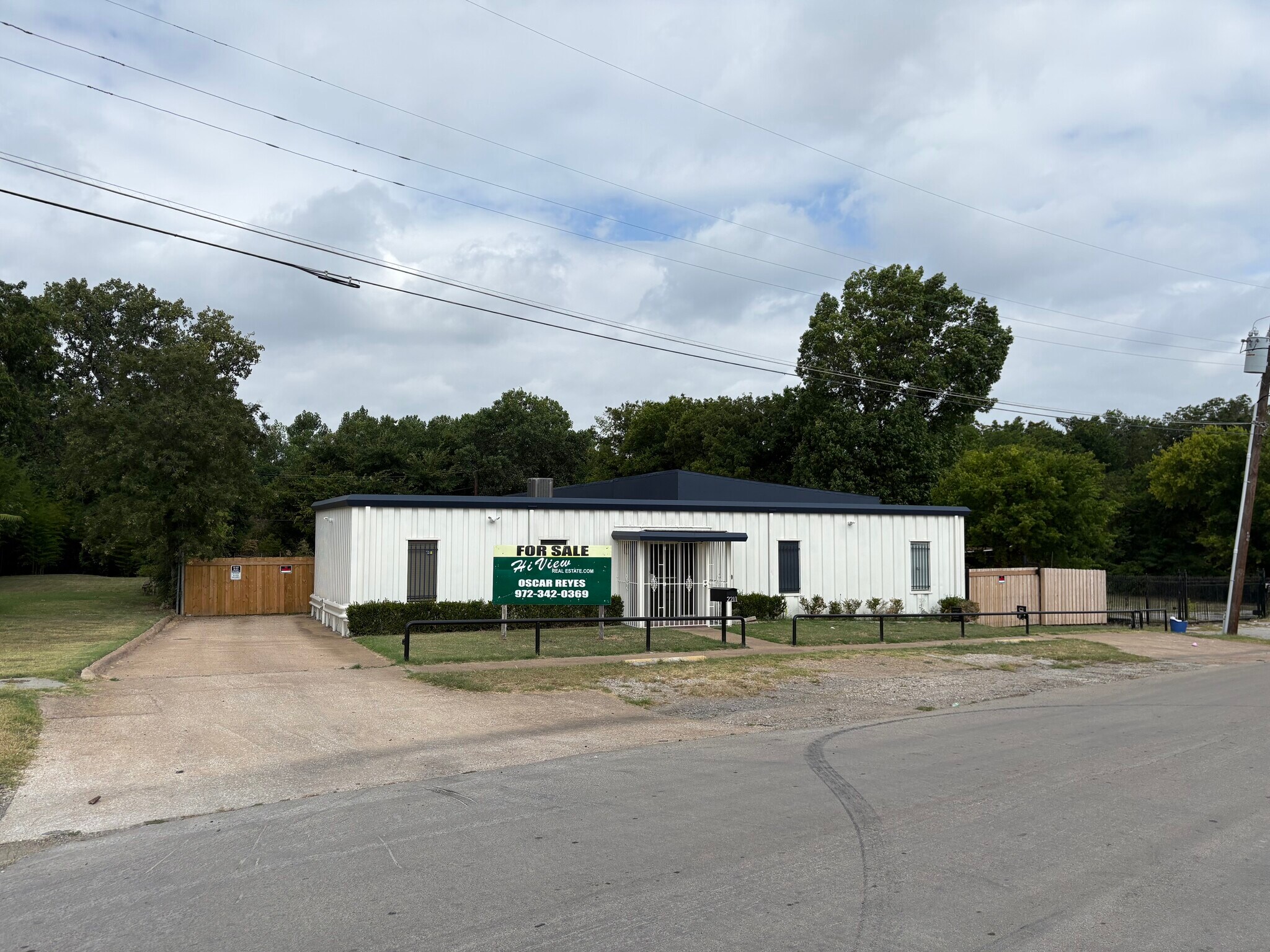 2211 Lamont Ave, Dallas, TX à vendre Photo de l’immeuble– Image 1 sur 15