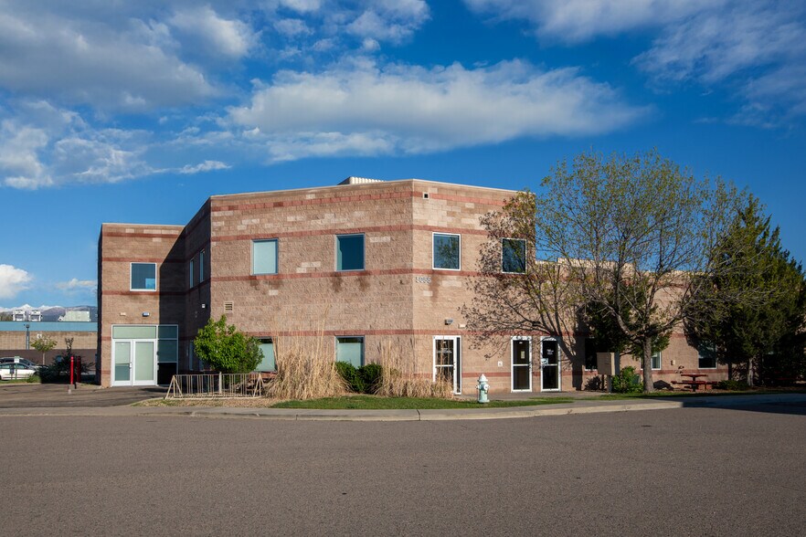 5055 Chaparral Ct, Boulder, CO à vendre - Photo de l’immeuble – Image 3 sur 18