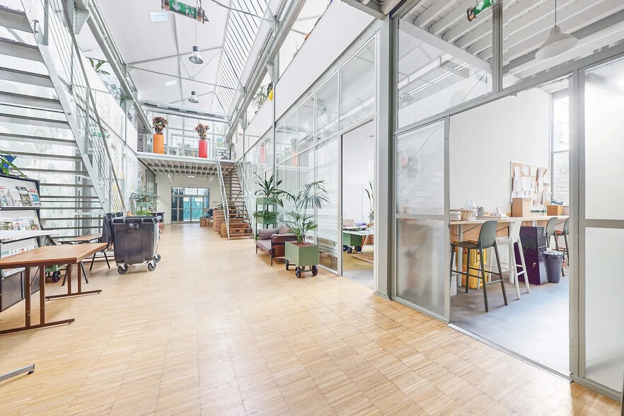 Bureau dans Paris à vendre - Photo de l’immeuble – Image 2 sur 15