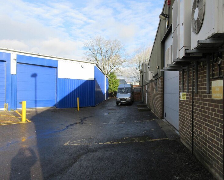 Star Rd, Partridge Green à vendre - Photo de l’immeuble – Image 3 sur 11