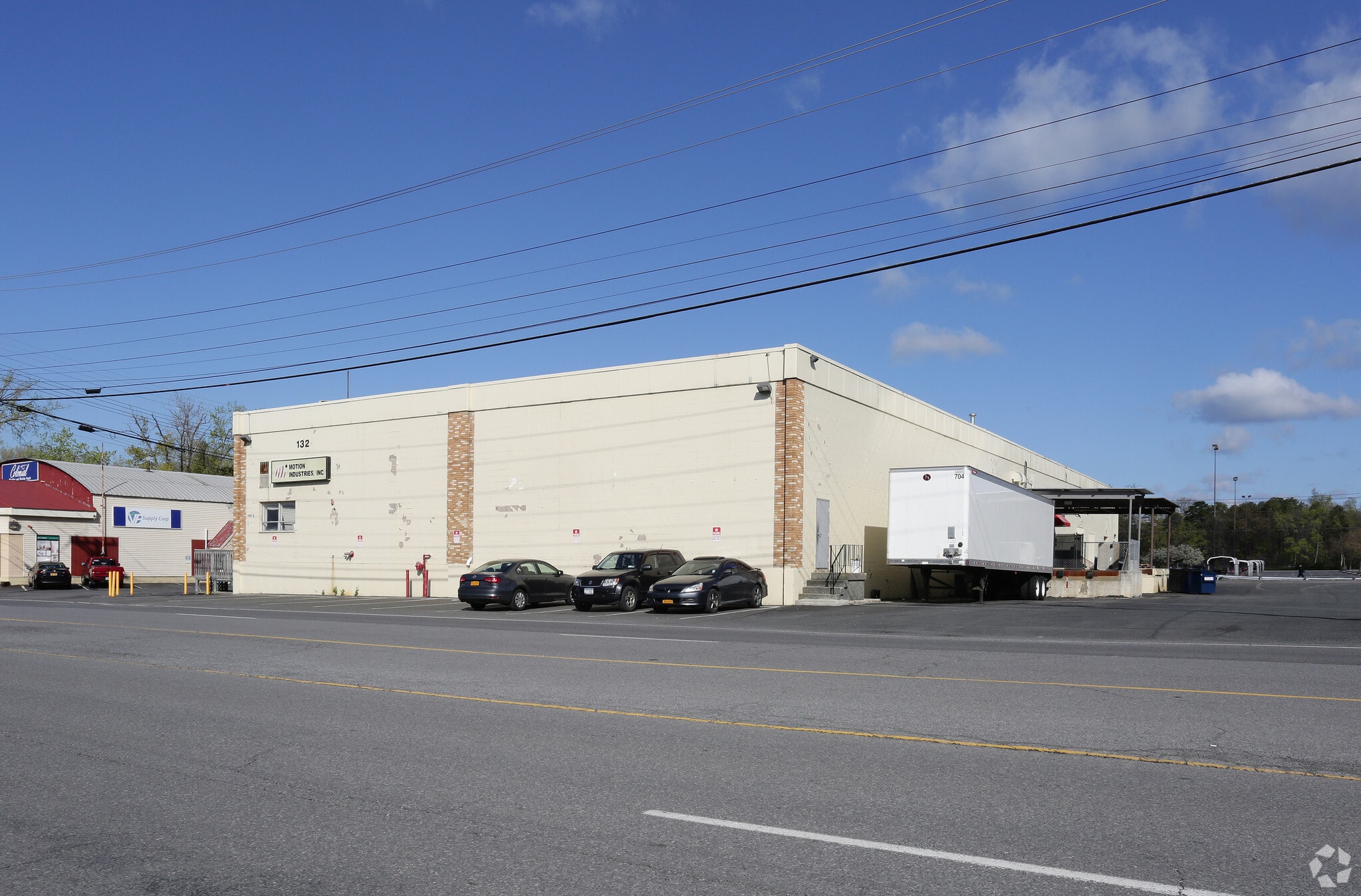 132 Railroad Ave, Albany, NY à louer Photo principale– Image 1 sur 6