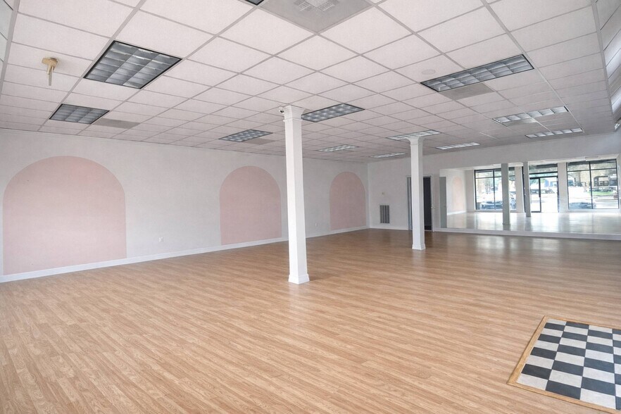 5200 Bellaire Blvd, Bellaire, TX à louer - Photo de l’immeuble – Image 3 sur 7