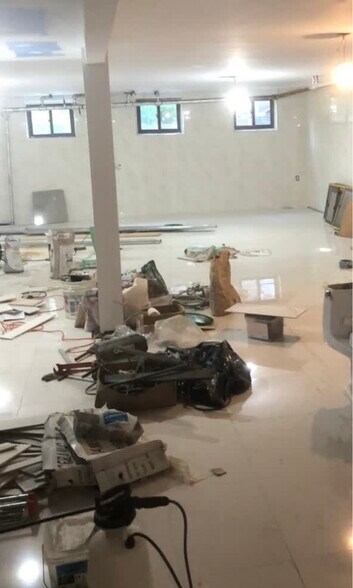753 52nd St, Brooklyn, NY à louer - Photo de l’immeuble – Image 3 sur 3
