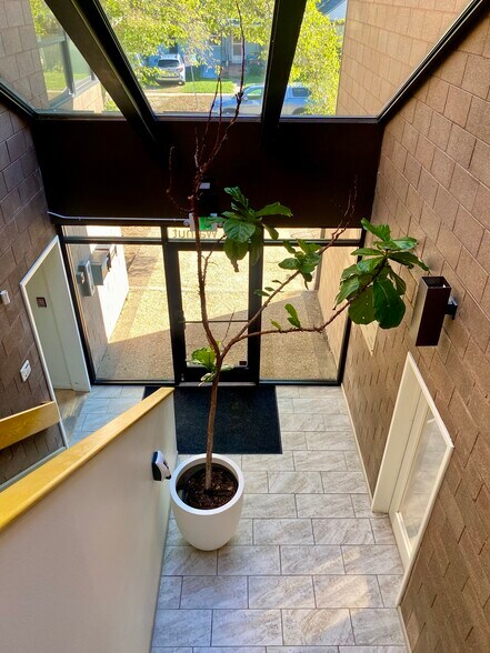 1743 Walnut St, Boulder, CO à louer - Photo de l’immeuble – Image 2 sur 2