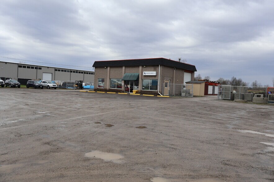 1115 Niagara St N, Welland, ON à vendre - Photo de l’immeuble – Image 2 sur 11