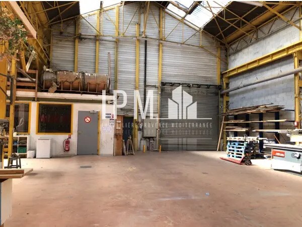 Local d’activités dans Marseille à louer - Photo de l’immeuble – Image 2 sur 6