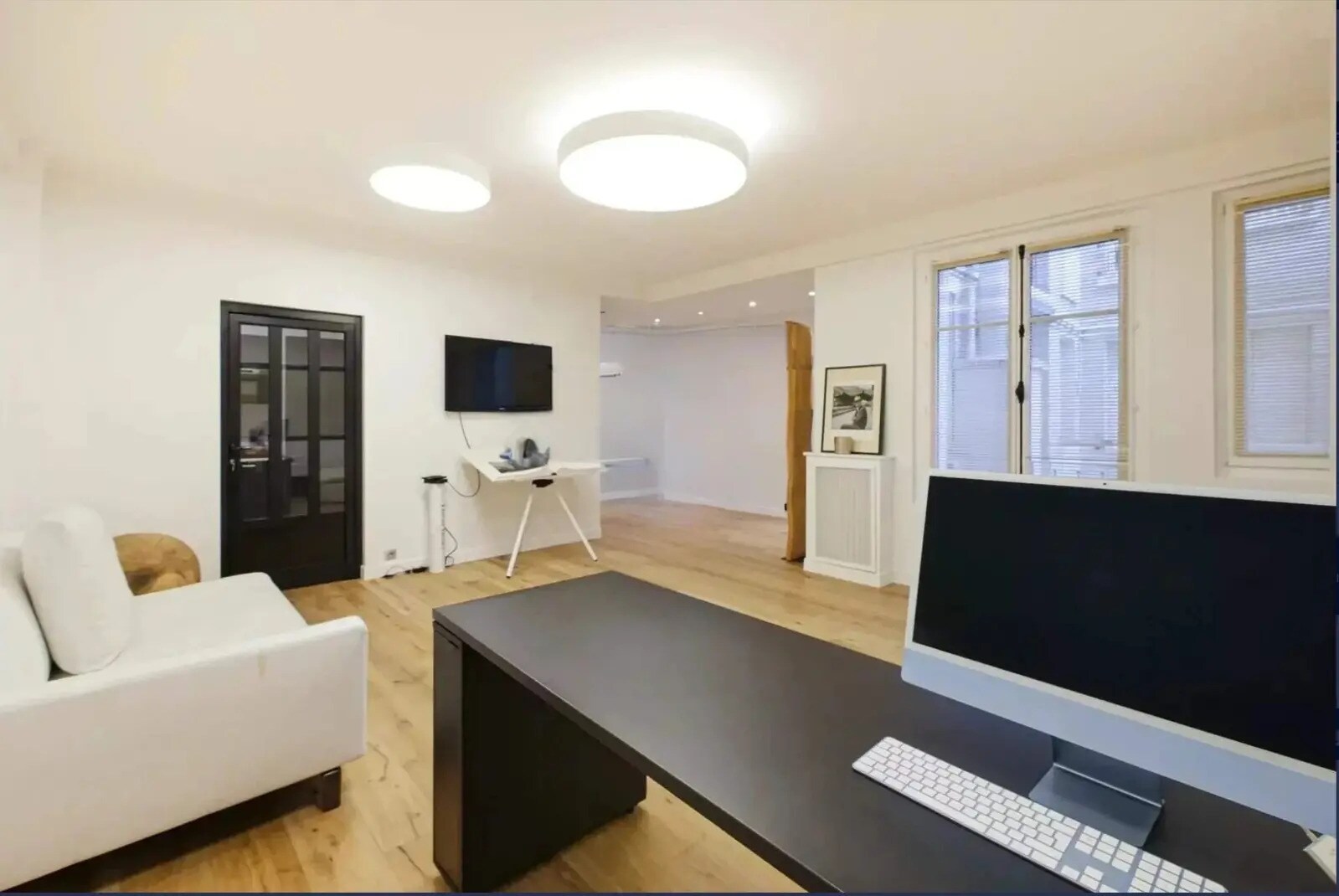 Bureau dans Paris à vendre Photo de l’immeuble– Image 1 sur 5