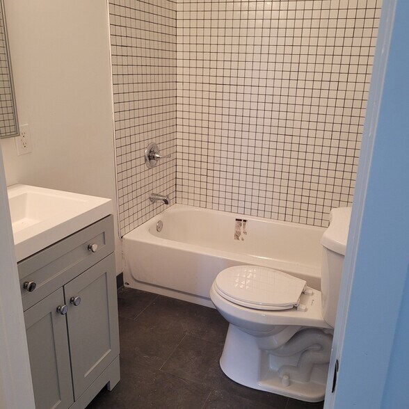 1412 Windrim Ave, Philadelphia, PA à vendre - Photo de l’immeuble – Image 2 sur 3