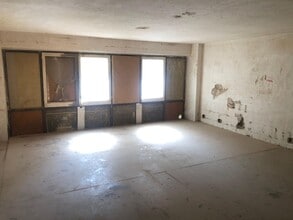 Local commercial dans Badalona, Barcelona à louer Photo intérieure– Image 1 sur 2