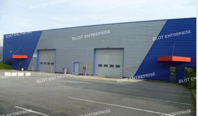 Plus de détails pour Bureau, Industriel/Logistique à louer