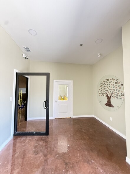 200 W Cano St, Edinburg, TX à louer - Photo intérieure – Image 3 sur 12