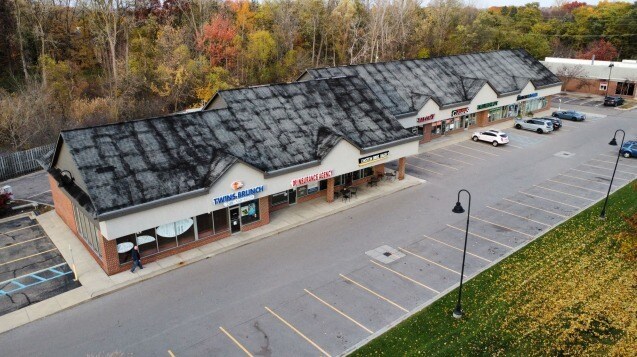 8346-8430 Richardson Rd, Commerce Township, MI à louer - Photo de l’immeuble – Image 3 sur 4