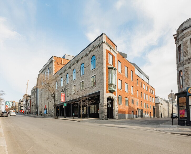 2095-2101 Boul Saint-Laurent, Montréal, QC à louer - Photo de l’immeuble – Image 1 sur 5
