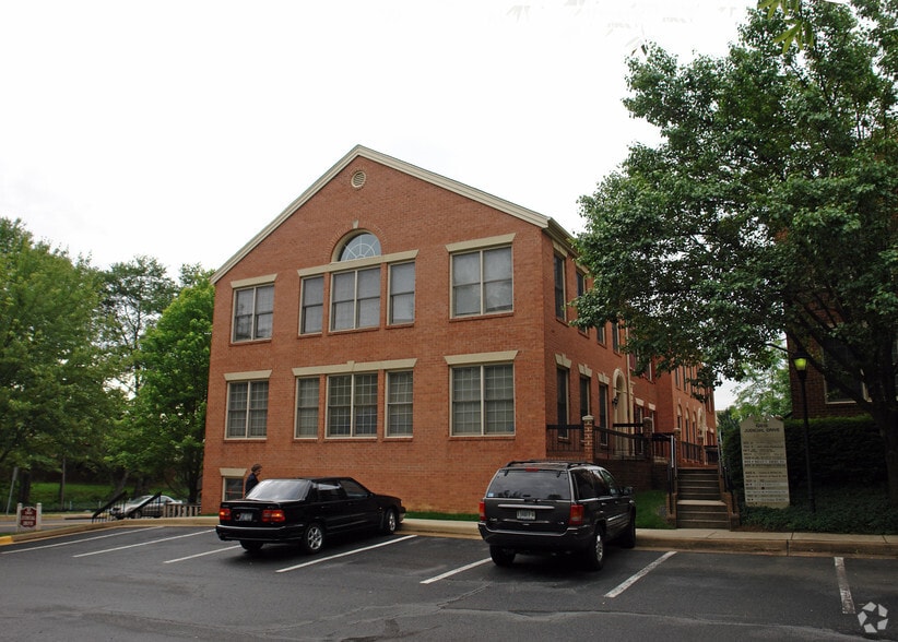 10615 Judicial Dr, Fairfax, VA à vendre - Photo principale – Image 1 sur 13