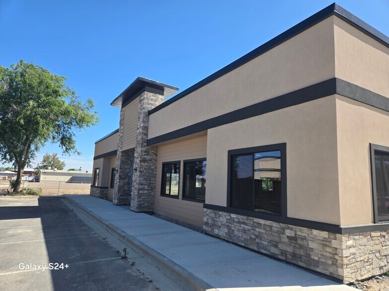 1143 12th Ave Rd, Nampa, ID à louer - Photo de l’immeuble – Image 3 sur 3
