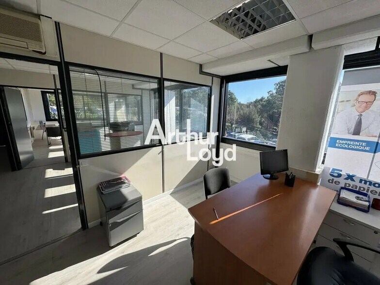 Bureau dans Valbonne à louer - Photo de l’immeuble – Image 2 sur 7