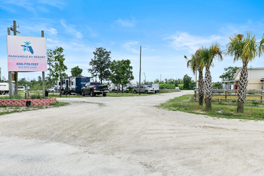 2827 Florida Highway 20, Youngstown, FL à vendre - Photo de l’immeuble – Image 2 sur 8