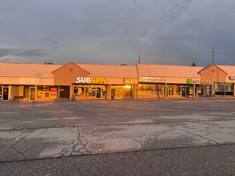 3011-3049 Anderson Ave, Manhattan, KS à louer - Photo de l’immeuble – Image 1 sur 6