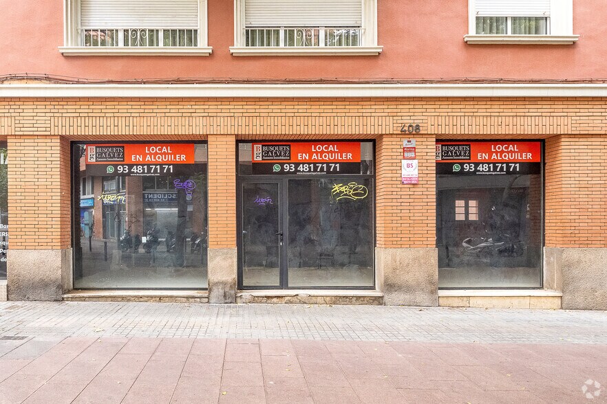Immeuble residentiel dans Barcelone, Barcelona à vendre - Photo de l’immeuble – Image 3 sur 4