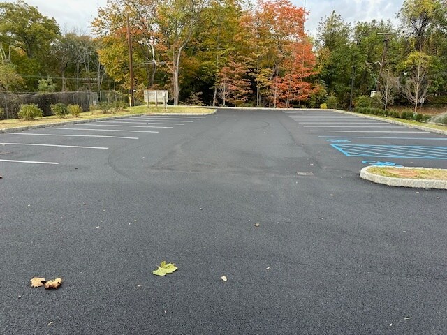 290 Ferris Ave, White Plains, NY à louer - Aérien – Image 2 sur 2