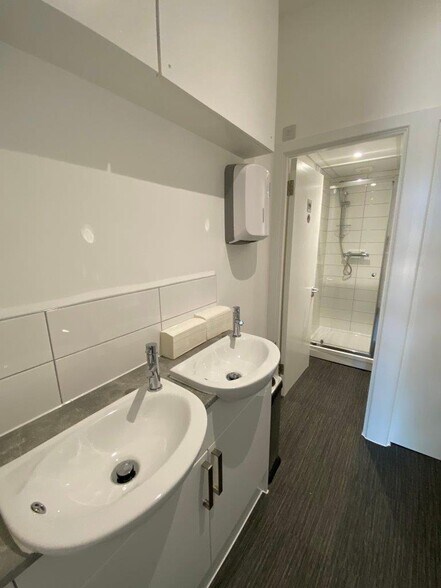 Lower Teddington Rd, Kingston Upon Thames à louer - Photo intérieure – Image 3 sur 7