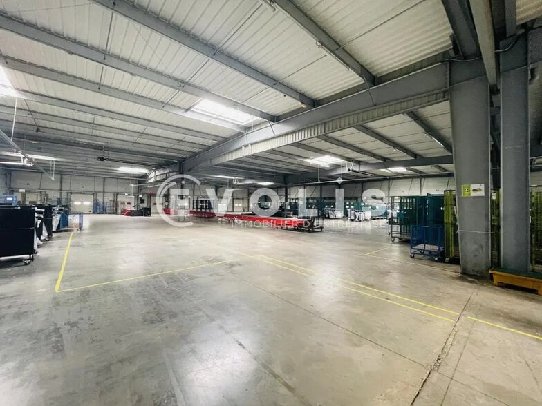 Bureau dans Brie-Comte-Robert à louer - Photo intérieure – Image 3 sur 4