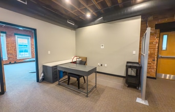 109 Norfolk Ave SW, Roanoke, VA à louer Photo intérieure– Image 2 sur 21