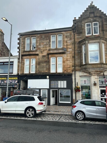 36-38 West Clyde St, Helensburgh à louer - Photo principale – Image 1 sur 5