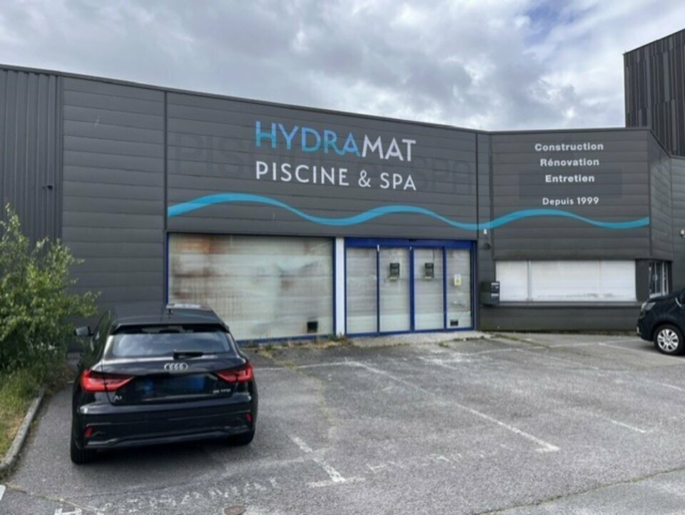 Local commercial dans Vannes à louer Photo de l’immeuble– Image 1 sur 2