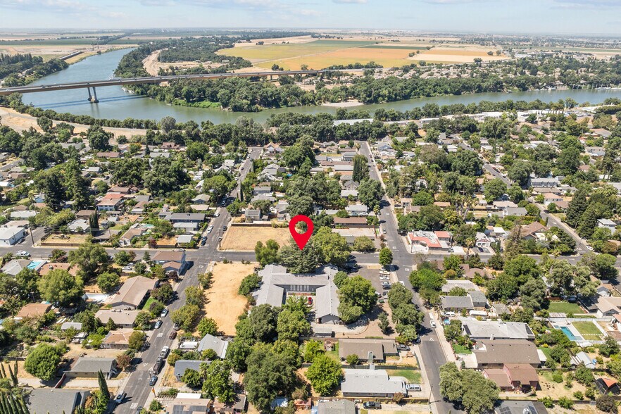 1617-1621 Lisbon Ave, West Sacramento, CA à vendre - Photo de l’immeuble – Image 3 sur 11