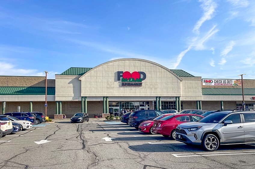 675 Paterson Ave, Carlstadt, NJ à louer - Photo de l’immeuble – Image 2 sur 6