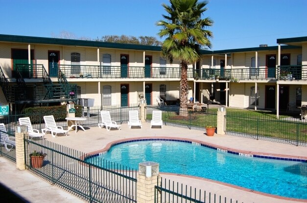 701 E Airline St, Victoria, TX à vendre Photo principale– Image 1 sur 2