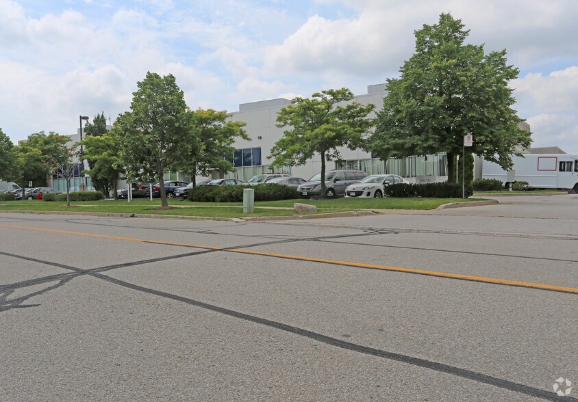 4090A Sladeview Cres, Mississauga, ON à louer - Photo principale – Image 1 sur 7