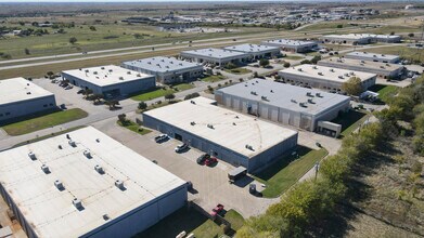 6750 Corporation Pky, Fort Worth, TX à louer Photo de l’immeuble– Image 1 sur 9