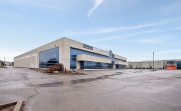 2800 Matheson Blvd E, Mississauga, ON à louer Photo de l’immeuble– Image 2 sur 14