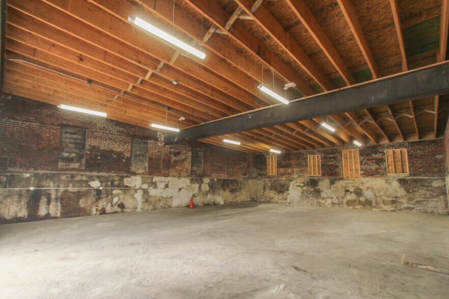 813-815 E 4th St, Bethlehem, PA à louer - Photo de l’immeuble – Image 3 sur 7