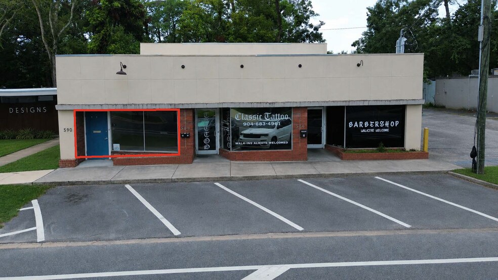 586-590 S Edgewood Ave, Jacksonville, FL à louer - Photo de l’immeuble – Image 1 sur 5
