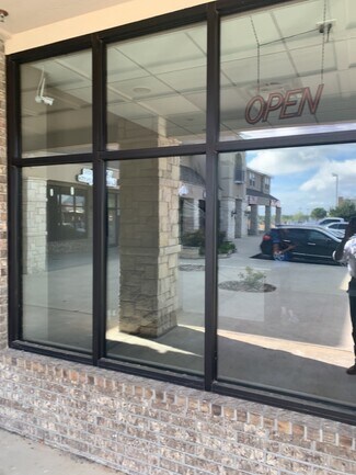 Plus de détails pour 2710 S Clear Creek Rd, Killeen, TX - Bureau, Local commercial à louer
