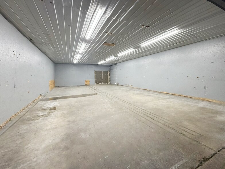 315 7th Ave, Three Rivers, MI à louer - Photo de l’immeuble – Image 2 sur 22