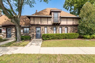 Plus de détails pour 825 Village Quarter Rd, West Dundee, IL - Bureau à vendre