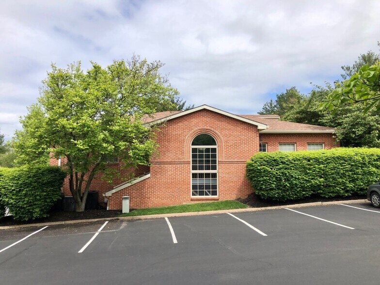 607 Easton Rd, Willow Grove, PA à louer - Photo de l’immeuble – Image 2 sur 15