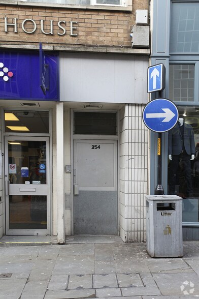 254 High St, Lincoln à louer - Photo de l’immeuble – Image 2 sur 5