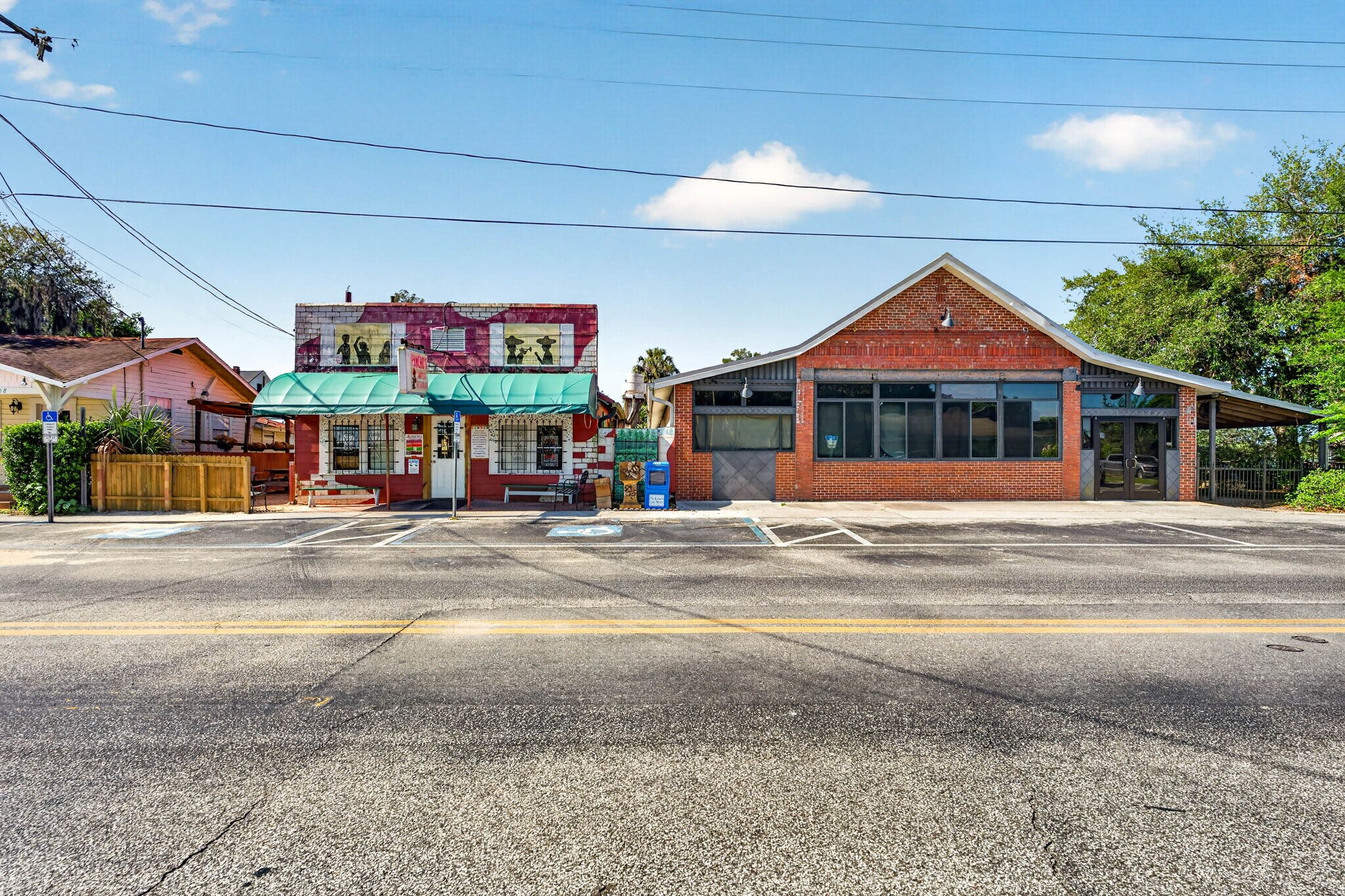 32750 Pennsylvania Ave, San Antonio, FL à vendre Photo de l’immeuble– Image 1 sur 17